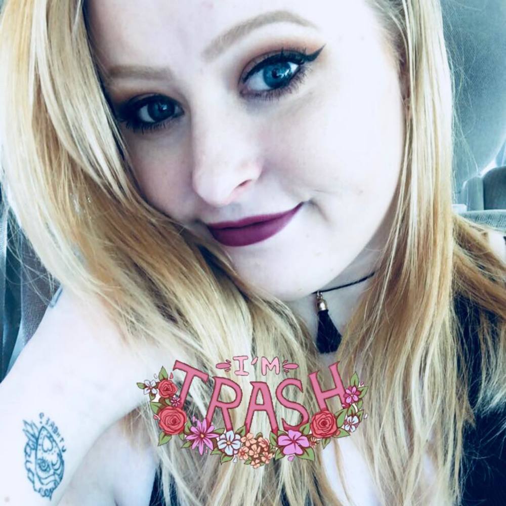 Meet your Posher, Carly